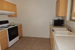 10569 W Coggins Dr, Sun City, AZ 85351 - Photo 7