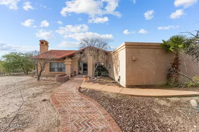 679 N Madison Street, Wickenburg, AZ 85390 - Photo 5