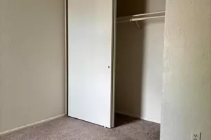 6033 W Golden Ln, Glendale, AZ 85302 - Photo 13