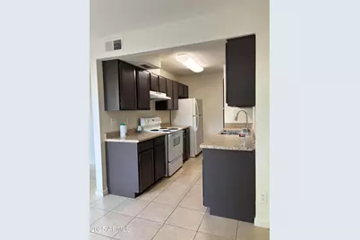 6033 W Golden Lane, Glendale, AZ 85302 - Photo 7