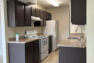 6033 W Golden Ln, Glendale, AZ 85302 - Photo 7