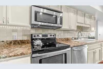 8166 E Del Caverna Drive, Scottsdale, AZ 85258 - Photo 17