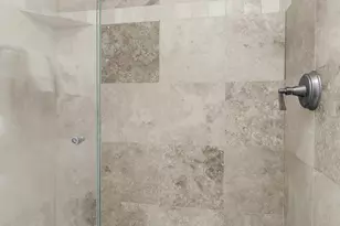 8166 E Del Caverna Dr, Scottsdale, AZ 85258 - Photo 33