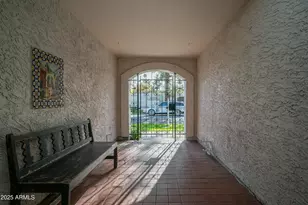 8166 E Del Caverna Dr, Scottsdale, AZ 85258 - Photo 41