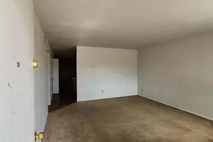 3636 W Echo Ln, Phoenix, AZ 85051 - Photo 3