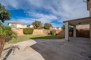 18272 W Bridger St, Surprise, AZ 85388 - Photo 31