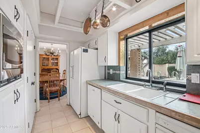 10606 N 11th Street, Phoenix, AZ 85020 - Photo 9