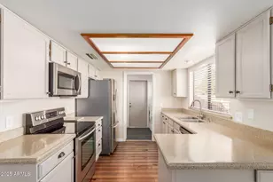 19931 N 98th Ave, Peoria, AZ 85382 - Photo 11