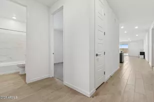 2324 W Moody Trail, Phoenix, AZ 85041 - Photo 5