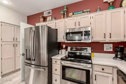 21620 N 156th Lane, Sun City West, AZ 85375 - Photo 17