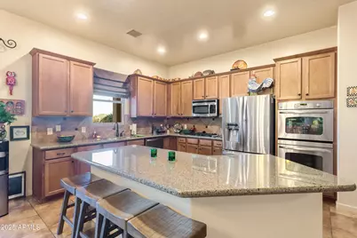 6658 E Saddlehorn Circle, Hereford, AZ 85615 - Photo 11