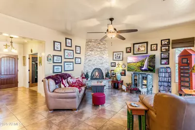 6658 E Saddlehorn Circle, Hereford, AZ 85615 - Photo 7