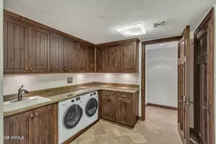 7175 E Camelback Rd, Scottsdale, AZ 85251 - Photo 25