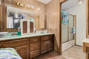 6538 W Hatcher Rd, Glendale, AZ 85302 - Photo 13