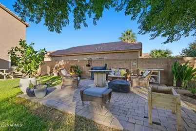 15335 W Maui Lane, Surprise, AZ 85379 - Photo 17