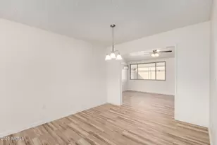 10724 W Camelot Cir, Sun City, AZ 85351 - Photo 9