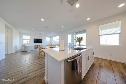 8334 E Paloma Avenue, Mesa, AZ 85212 - Photo 17