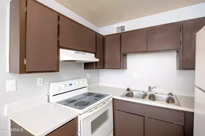 15605 N 29th Street #2, Phoenix, AZ 85032 - Photo 1