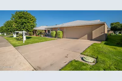 10870 W Clair Drive, Sun City, AZ 85351 - Photo 3