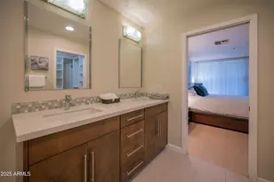 10080 E Mountainview Lake Dr, Scottsdale, AZ 85258 - Photo 11