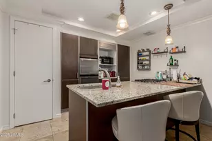 7137 E Rancho Vista Dr, Scottsdale, AZ 85251 - Photo 11