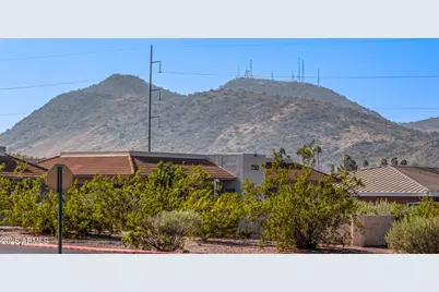 821 E Joan D Arc Avenue, Phoenix, AZ 85022 - Photo 21