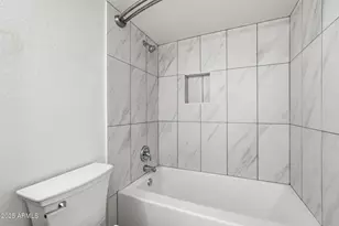 4201 E Camelback Rd, Phoenix, AZ 85018 - Photo 17