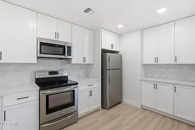 4201 E Camelback Road #74, Phoenix, AZ 85018 - Photo 3