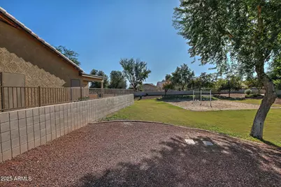 10809 W Cambridge Avenue, Avondale, AZ 85392 - Photo 35