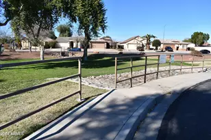 10809 W Cambridge Ave, Avondale, AZ 85392 - Photo 43