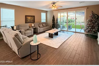 8442 W Millerton Way, Florence, AZ 85132 - Photo 9