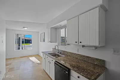 2346 E Shaw Butte Drive, Phoenix, AZ 85028 - Photo 15