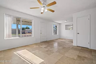 2346 E Shaw Butte Dr, Phoenix, AZ 85028 - Photo 5