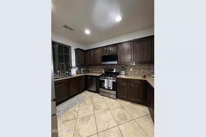 9242 W Meadow Drive, Peoria, AZ 85382 - Photo 9