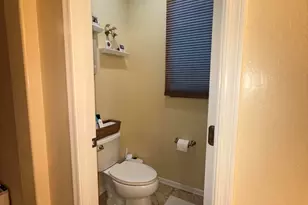 9242 W Meadow Dr, Peoria, AZ 85382 - Photo 23