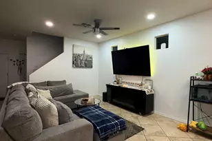 9242 W Meadow Dr, Peoria, AZ 85382 - Photo 3