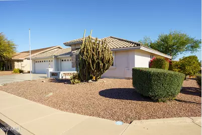 2155 S Lindenwood -- S, Mesa, AZ 85209 - Photo 3