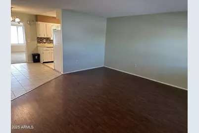 10201 W Caron Drive, Sun City, AZ 85351 - Photo 7