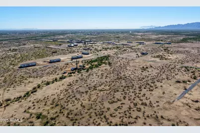 4 Radford Road #B, Wittmann, AZ 85361 - Photo 5