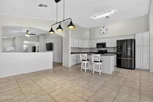 25792 W Kendall St, Buckeye, AZ 85326 - Photo 11