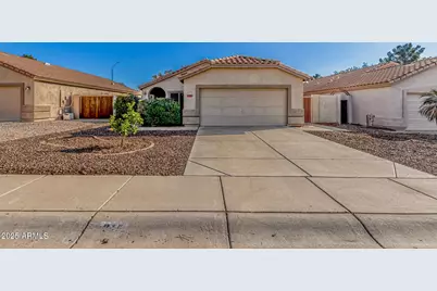 215 N Tiago Drive, Gilbert, AZ 85233 - Photo 1