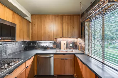 146 E Coronado Road #40, Phoenix, AZ 85004 - Photo 15