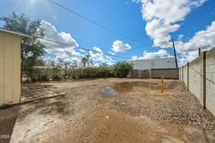 588 N Washington St, Chandler, AZ 85225 - Photo 21