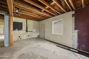 588 N Washington St, Chandler, AZ 85225 - Photo 7