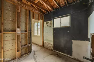 588 N Washington St, Chandler, AZ 85225 - Photo 15