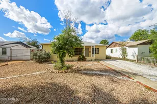 588 N Washington St, Chandler, AZ 85225 - Photo 3