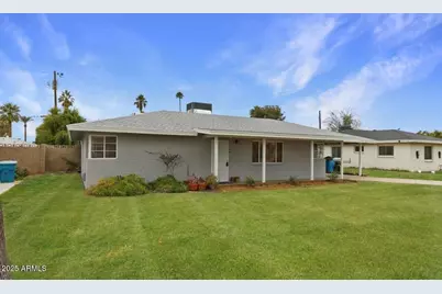 7022 N 11th Street, Phoenix, AZ 85020 - Photo 1