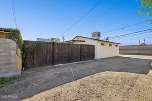 1614 E Roma Ave, Phoenix, AZ 85016 - Photo 27