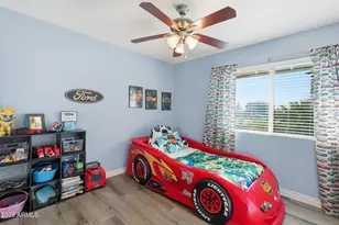 4128 W Gelding Dr, Phoenix, AZ 85053 - Photo 33