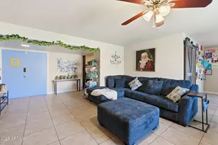 4128 W Gelding Dr, Phoenix, AZ 85053 - Photo 9